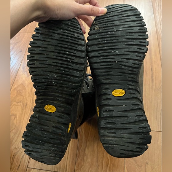 UGG Adirondack II Women 8 Waterproof Hiking Snow Boots #1014387 Gray/Black - Picture 5 of 10